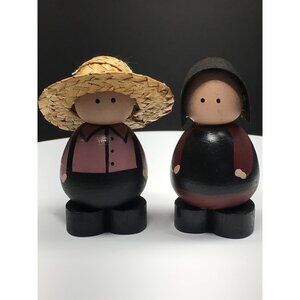 Vintage Wooden Amish Dolls Figurines Handmade Folk Art 1980s - Set of 2